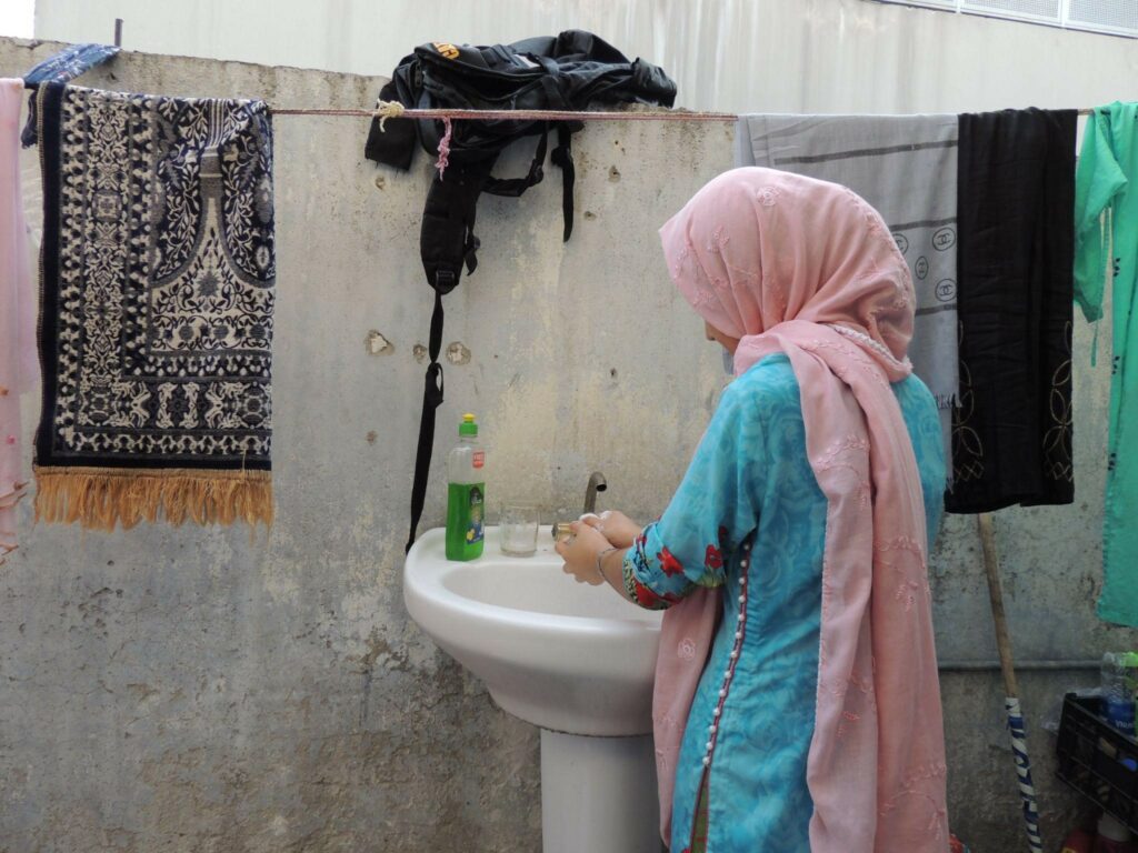 Zohra, Afghanistan refugee in Pakistan